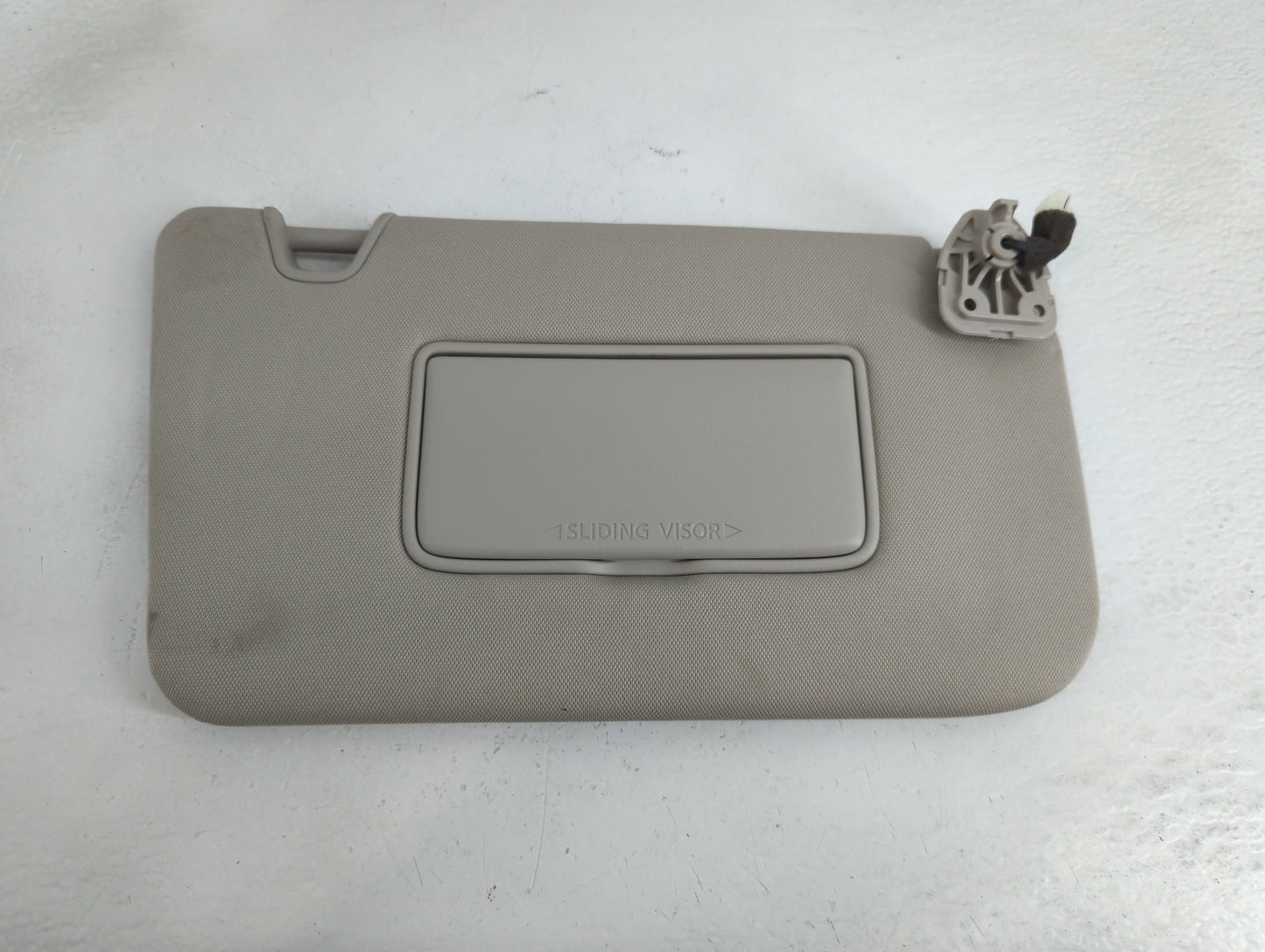 2018-2020 Nissan Rogue Sun Visor Shade Replacement Passenger Right Mirror Fits Fits 2018 2019 2020 OEM Used Auto Parts - Oem