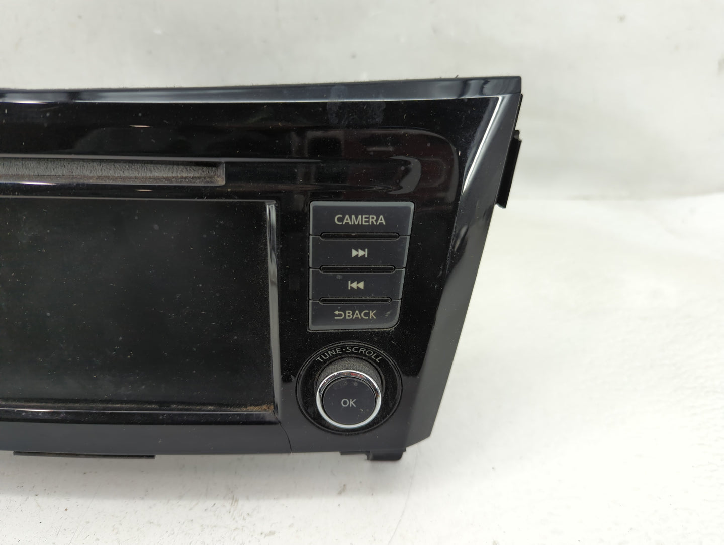 2018-2022 Nissan Rogue Radio AM FM Cd Player Receiver Replacement P/N:2591A8FM0B Fits Fits 2018 2019 2020 2021 2022 OEM Used