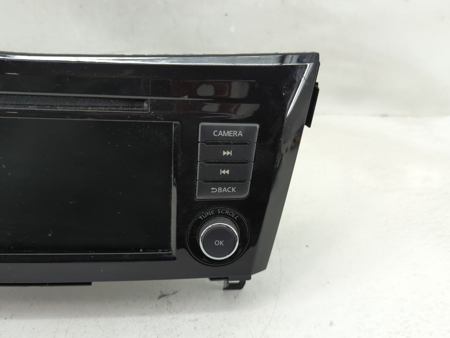2018-2020 Nissan Rogue Radio AM FM Cd Player Receiver Replacement P/N:2591A8FM0C Fits Fits 2018 2019 2020 OEM Used Auto Part