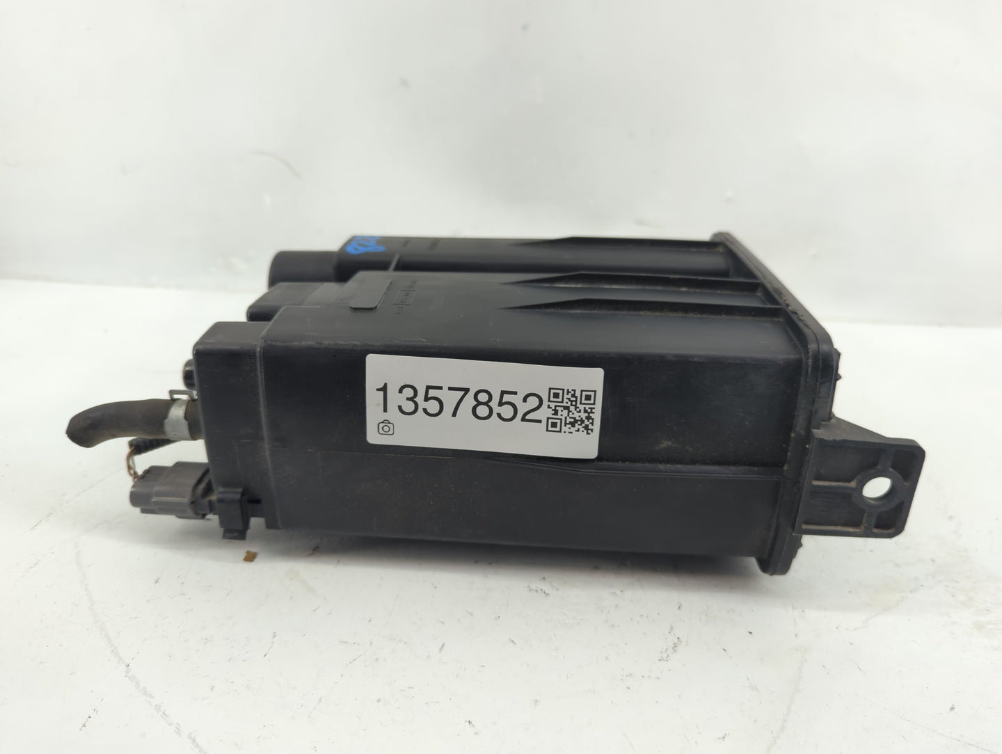 2020 Nissan Rogue Fuel Vapor Charcoal Canister - Oemusedautoparts1.com