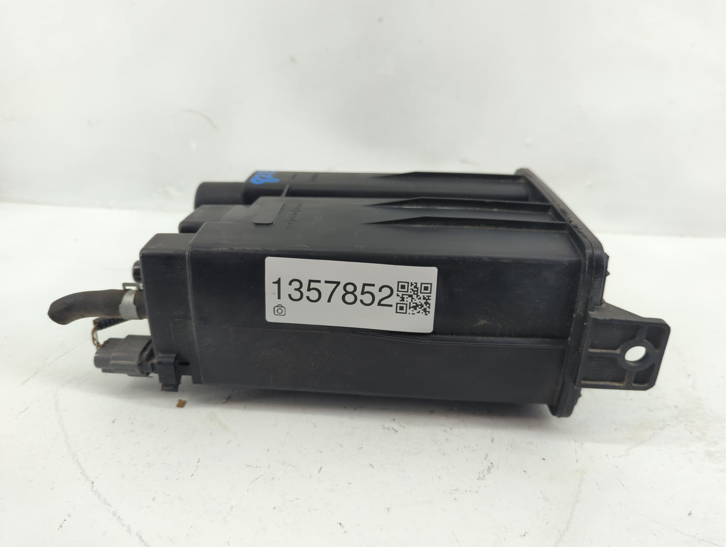 2020 Nissan Rogue Fuel Vapor Charcoal Canister - Oemusedautoparts1.com