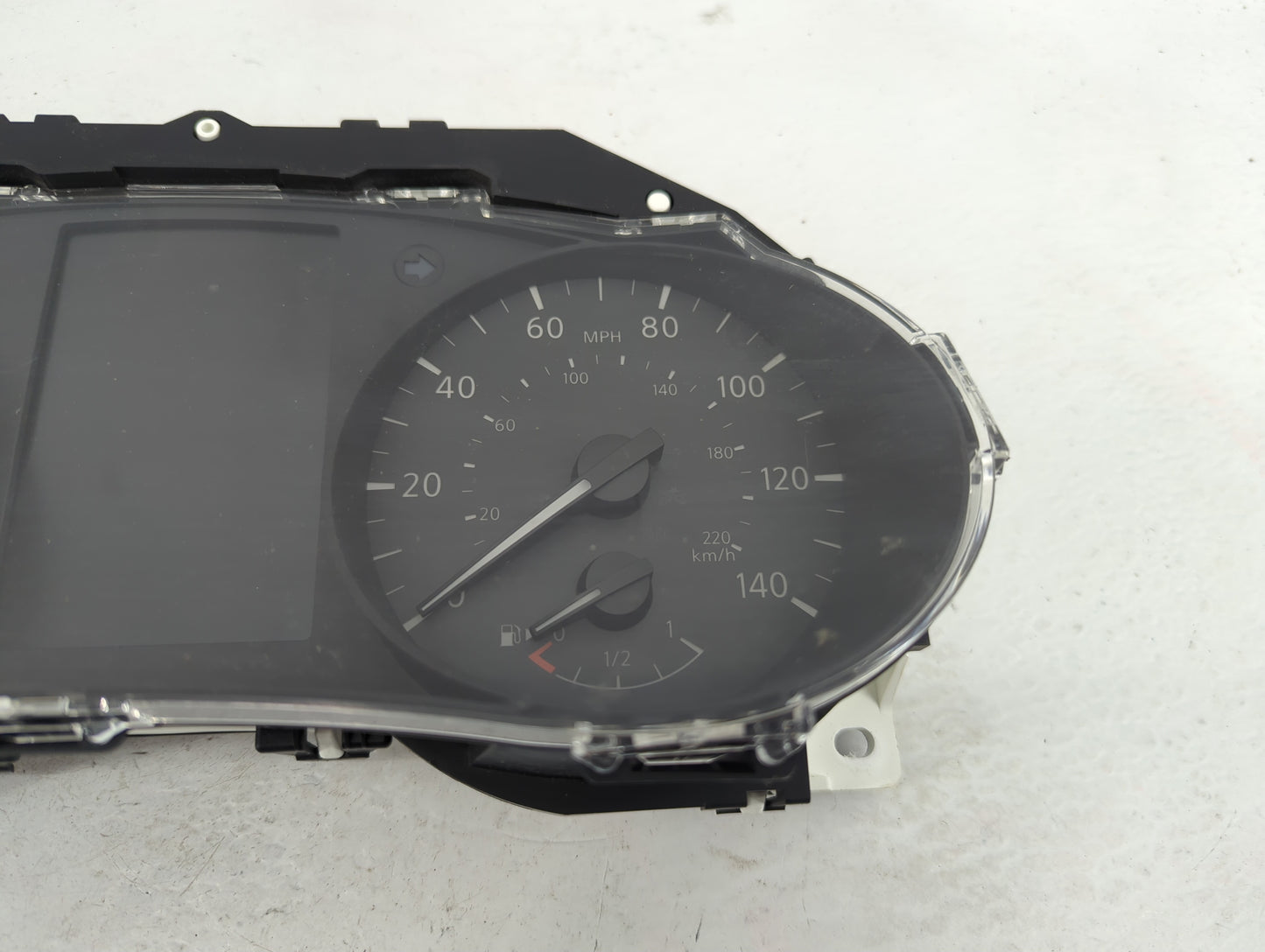 2019-2020 Nissan Rogue Instrument Cluster Speedometer Gauges Fits Fits 2019 2020 OEM Used Auto Parts - Oemusedautoparts1.com