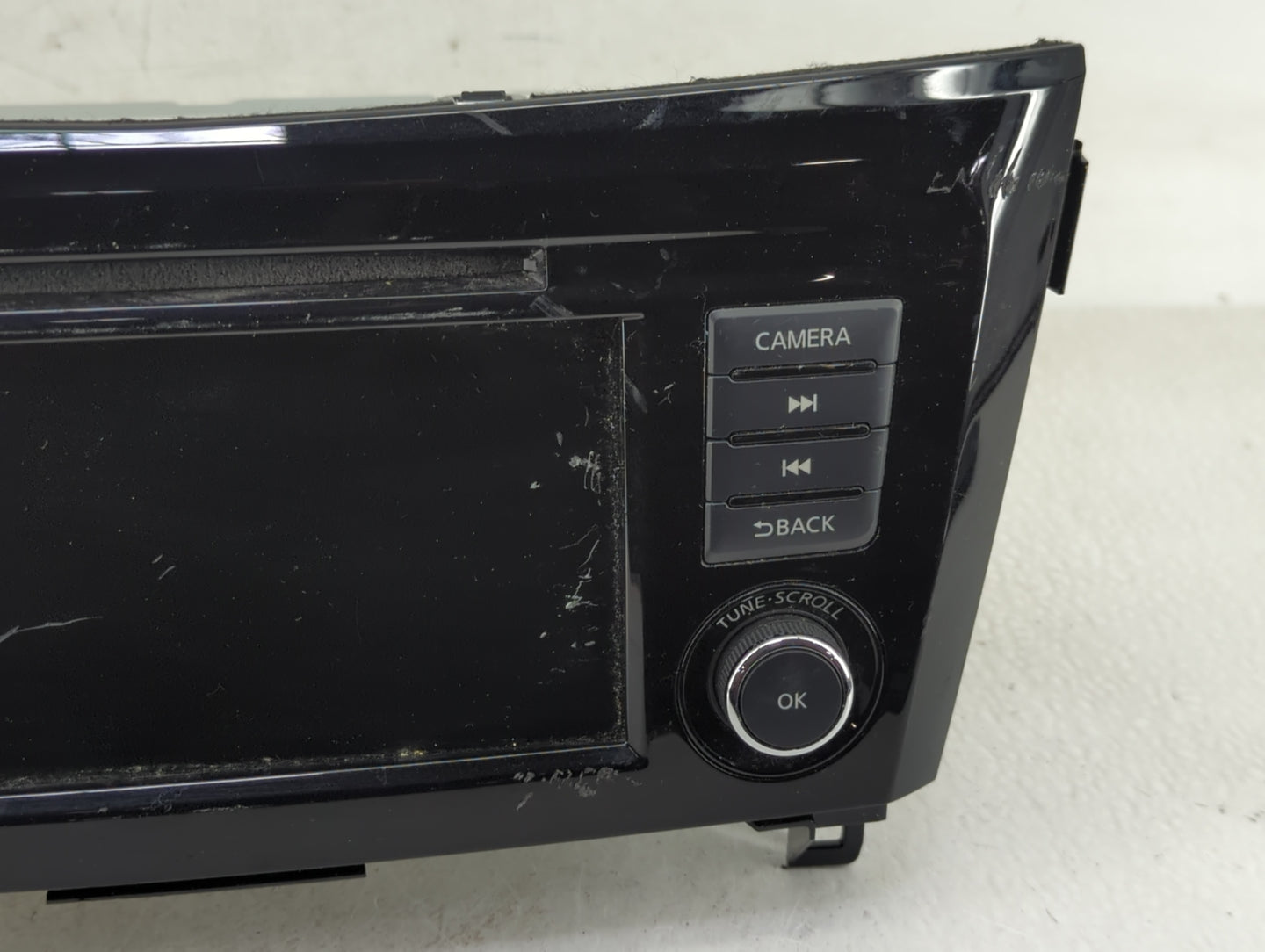 2018-2020 Nissan Rogue Radio AM FM Cd Player Receiver Replacement P/N:2591A8FM0C Fits Fits 2018 2019 2020 OEM Used Auto Part