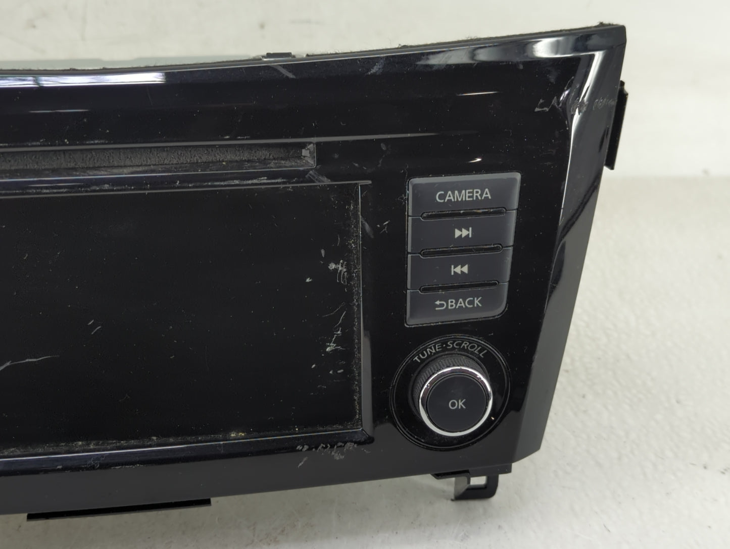 2018-2020 Nissan Rogue Radio AM FM Cd Player Receiver Replacement P/N:2591A8FM0C Fits Fits 2018 2019 2020 OEM Used Auto Part