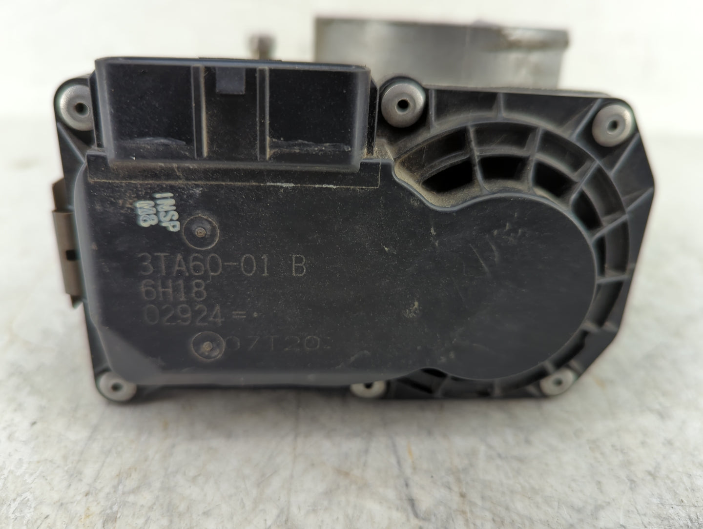 2014-2020 Nissan Rogue Throttle Body P/N:3TA60-01 Fits Fits 2013 2014 2015 2016 2017 2018 2019 2020 OEM Used Auto Parts - Oe
