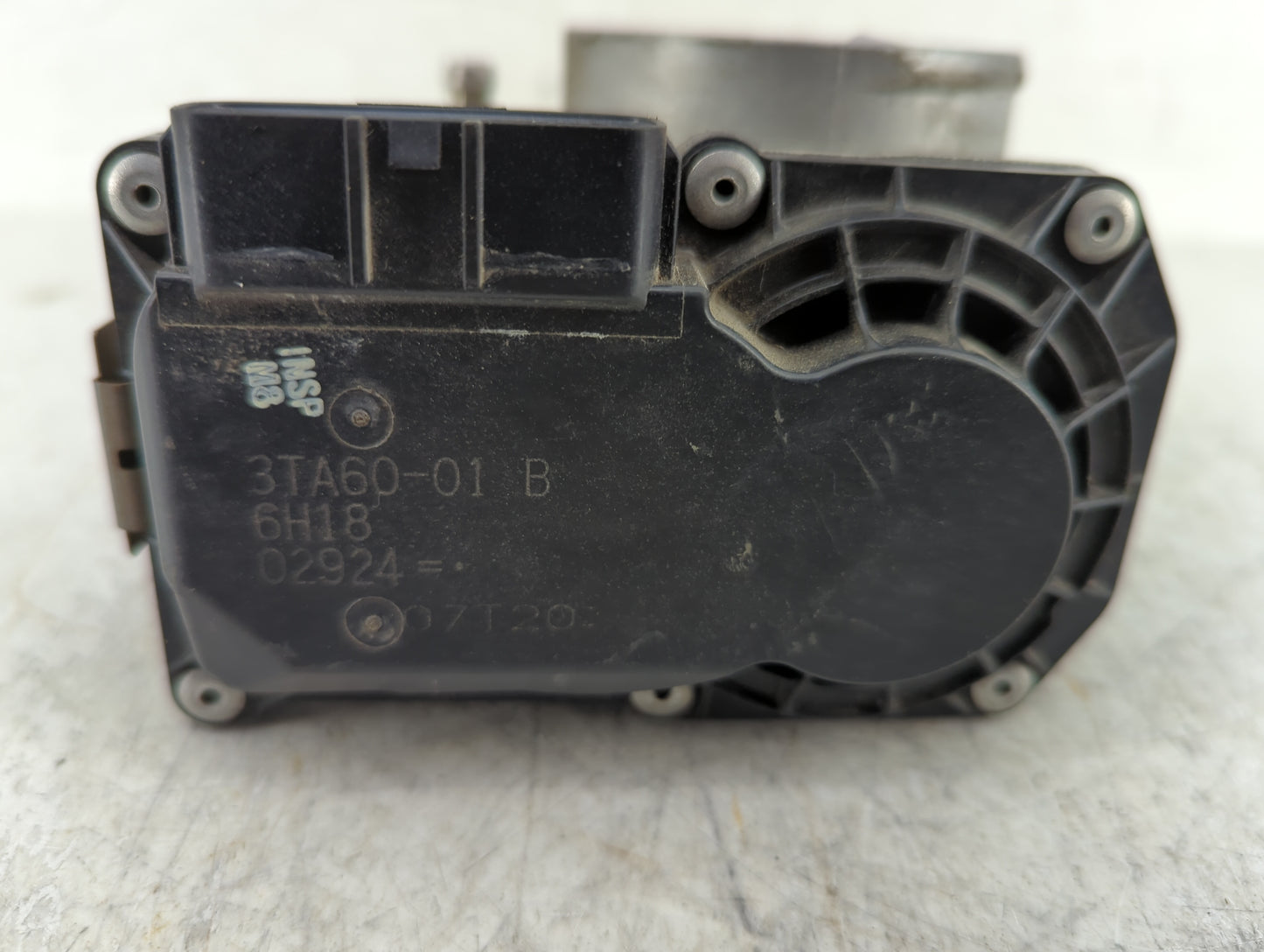 2014-2020 Nissan Rogue Throttle Body P/N:3TA60-01 Fits Fits 2013 2014 2015 2016 2017 2018 2019 2020 OEM Used Auto Parts - Oe