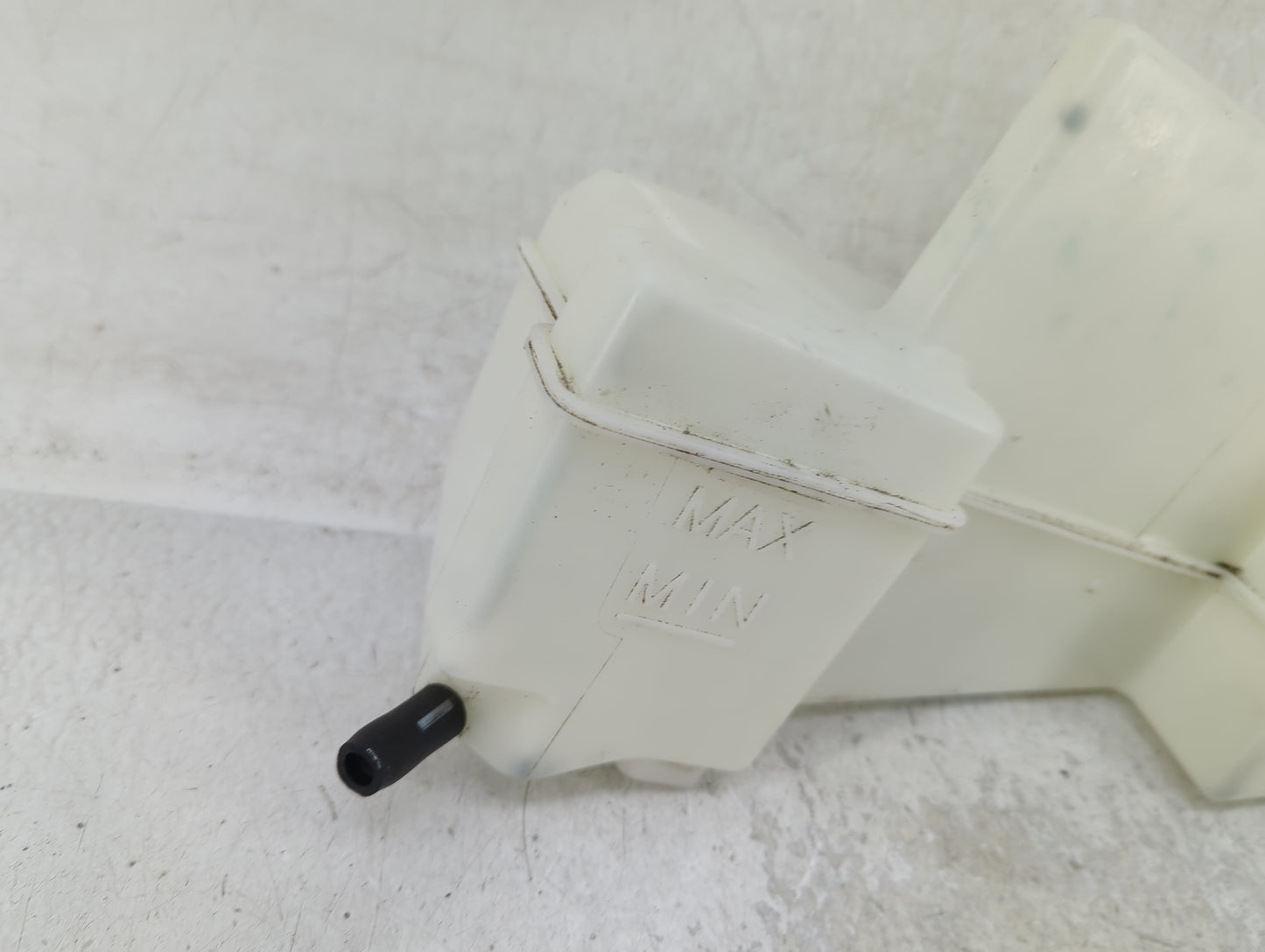 2017-2020 Nissan Rogue Radiator Coolant Overflow Expansion Tank Bottle - Oemusedautoparts1.com