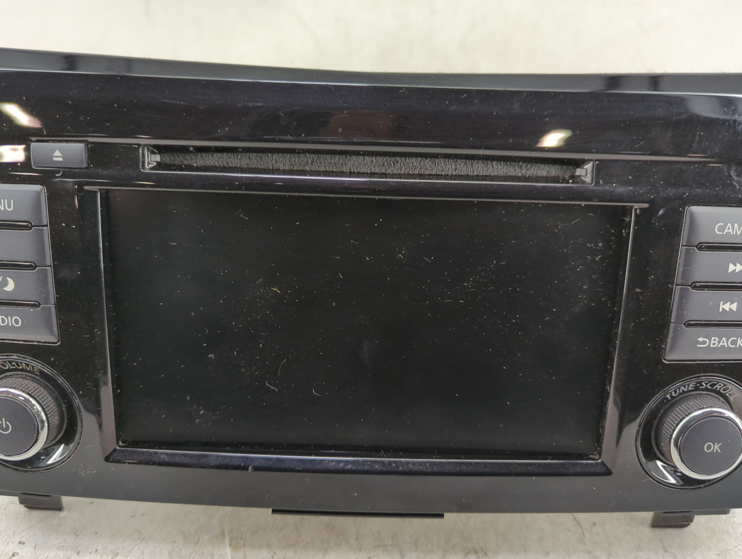 2018-2020 Nissan Rogue Radio AM FM Cd Player Receiver Replacement P/N:2591A8FM0C Fits Fits 2018 2019 2020 OEM Used Auto Part