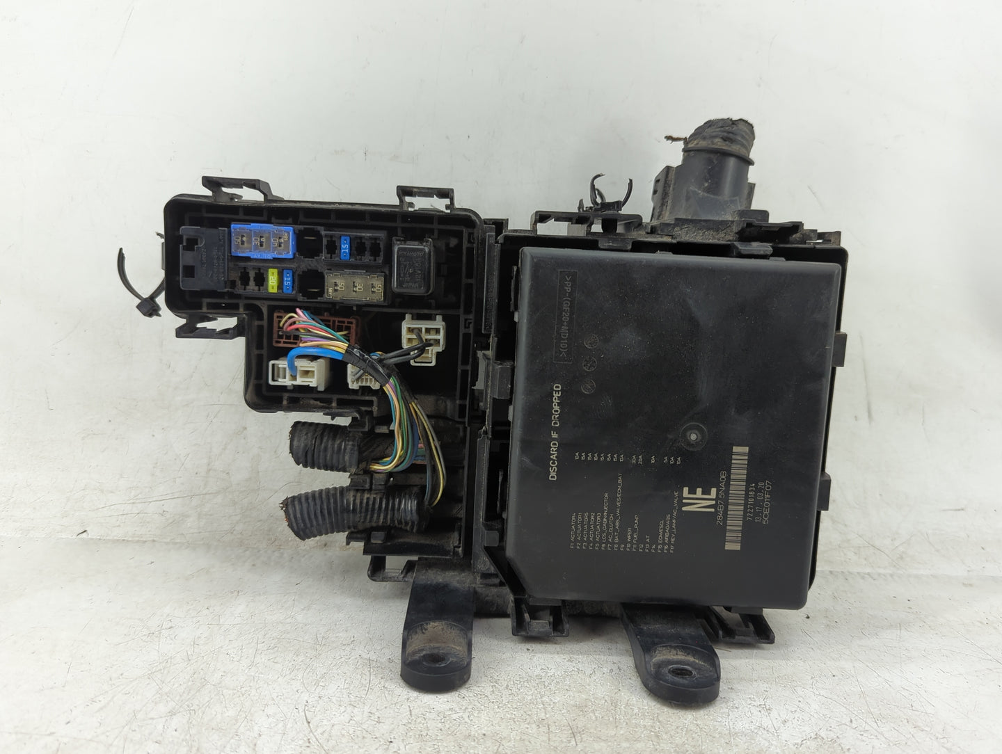 2017-2020 Nissan Rogue Fusebox Fuse Box Panel Relay Module P/N:284B7 5NA0B Fits Fits 2017 2018 2019 2020 OEM Used Auto Parts