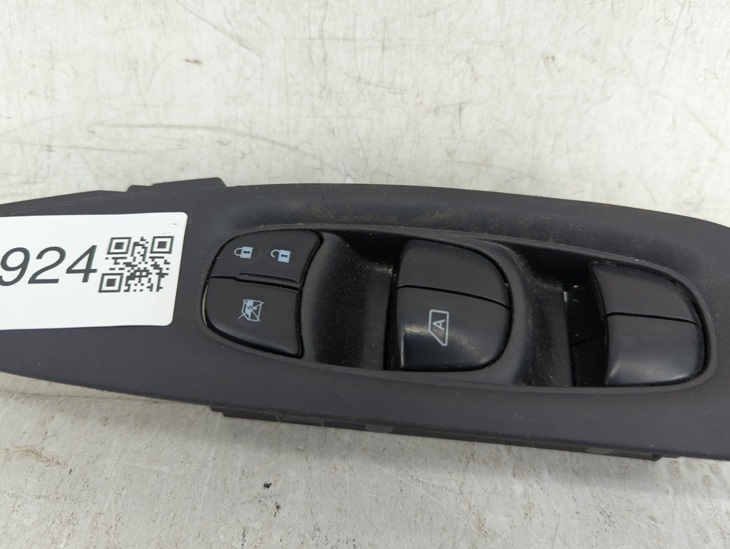 2014-2020 Nissan Rogue Master Power Window Switch Replacement Driver Side Left P/N:25401-4BA5A Fits OEM Used Auto Parts - Oe