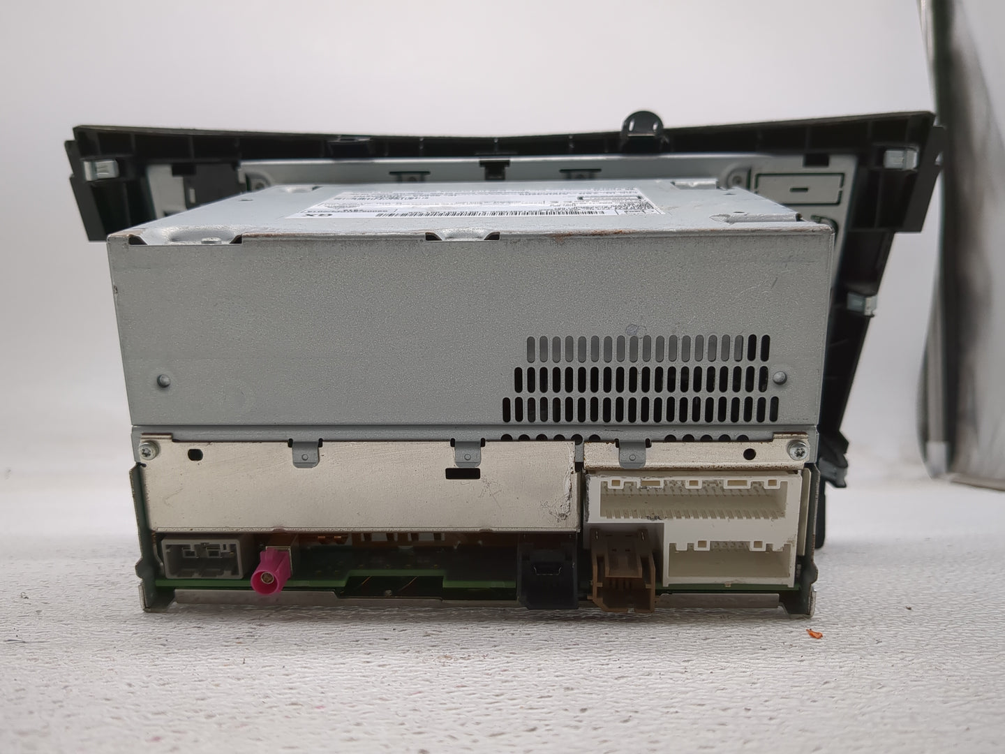2018-2020 Nissan Rogue Radio AM FM Cd Player Receiver Replacement P/N:2591A8FM0C Fits Fits 2018 2019 2020 OEM Used Auto Part