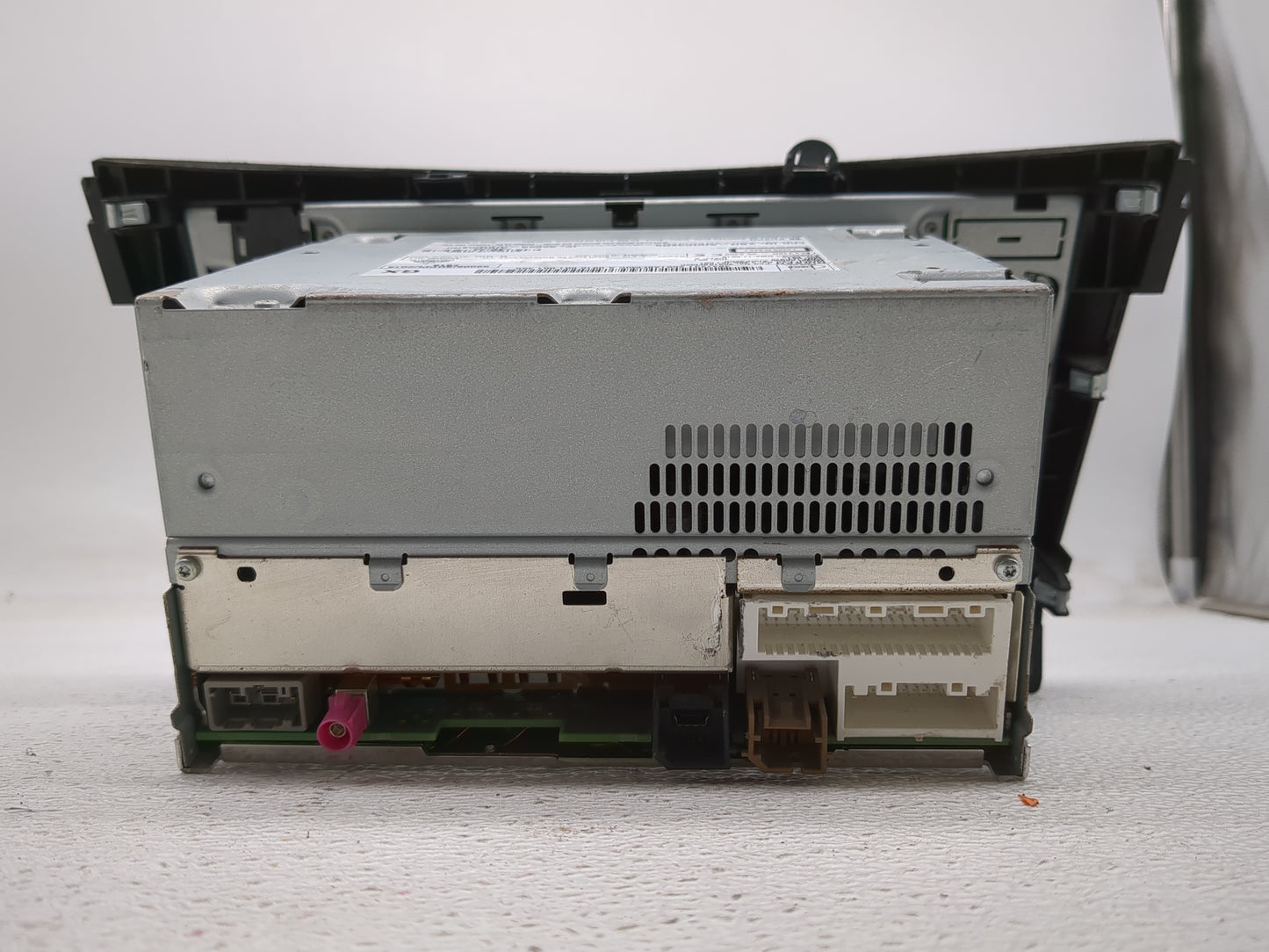 2018-2020 Nissan Rogue Radio AM FM Cd Player Receiver Replacement P/N:2591A8FM0C Fits Fits 2018 2019 2020 OEM Used Auto Part