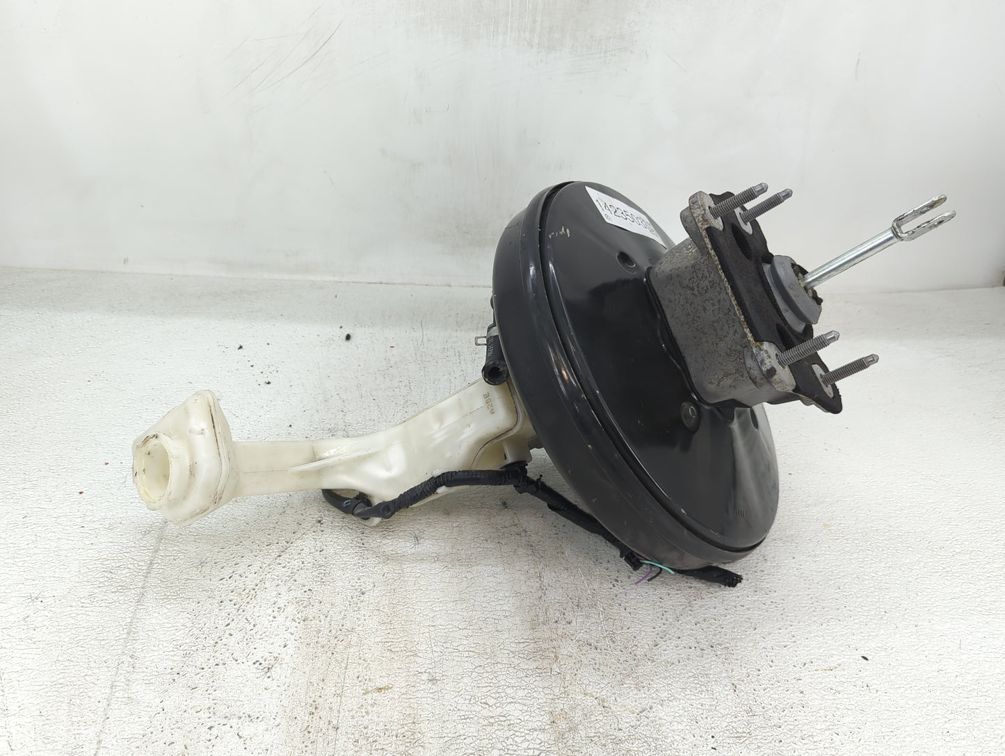 2014-2020 Nissan Rogue Power Brake Booster Oem - Oemusedautoparts1.com