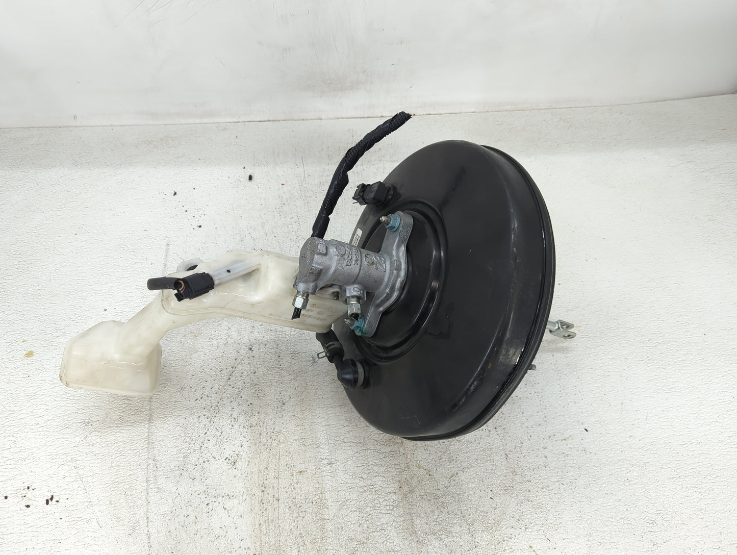 2014-2020 Nissan Rogue Power Brake Booster Oem - Oemusedautoparts1.com