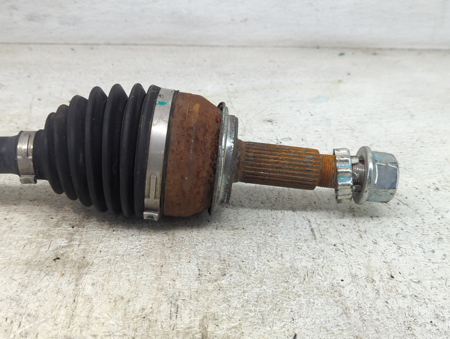 2016-2020 Nissan Rogue Axle Shaft Front Driver Cv C/v - Oemusedautoparts1.com