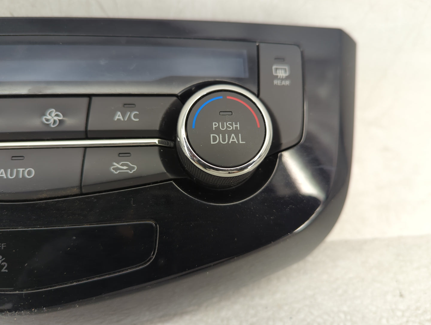 2017-2020 Nissan Rogue Climate Control Module Temperature AC/Heater Replacement P/N:27500 7FE0A Fits Fits 2017 2018 2019 202