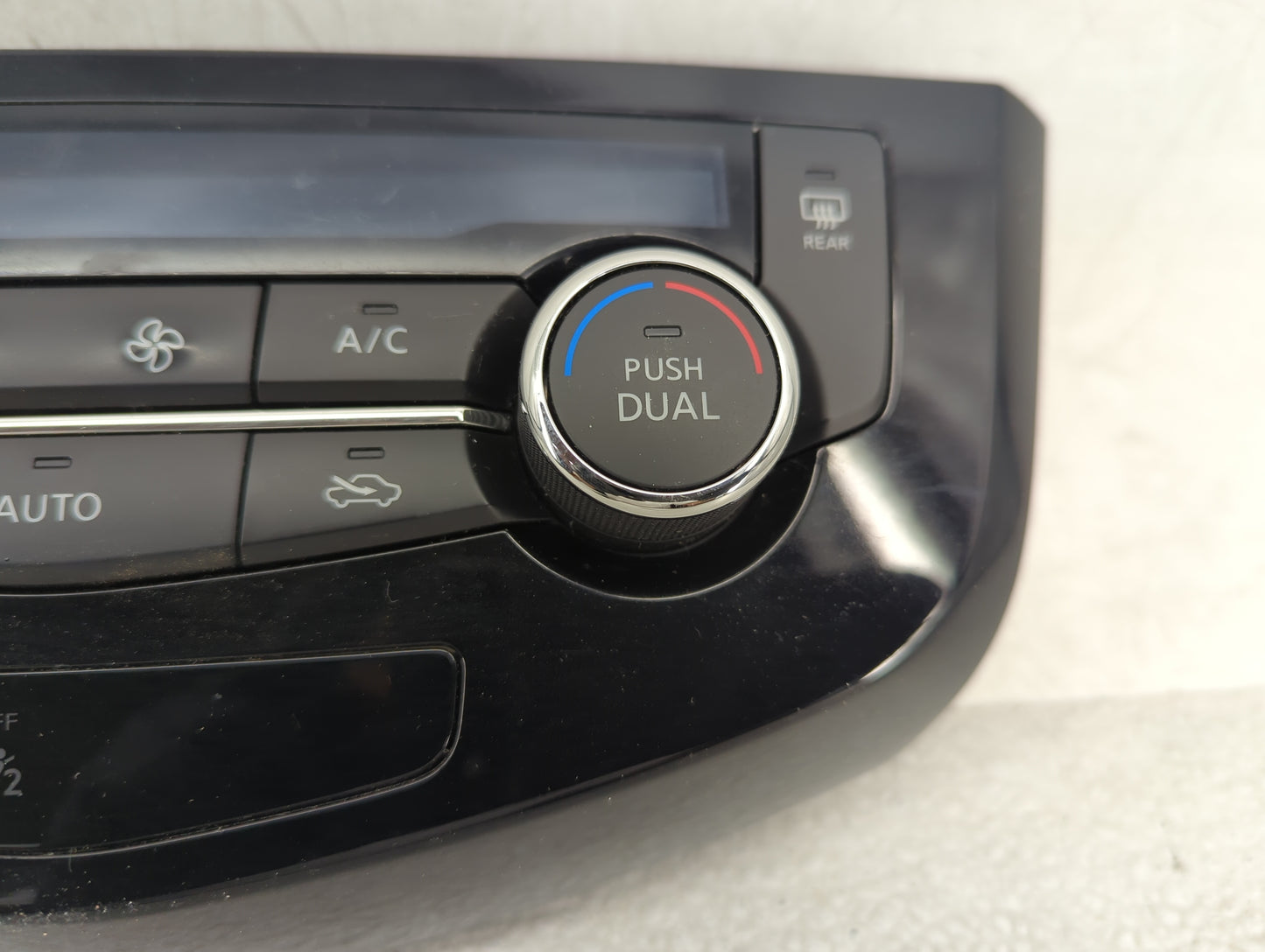 2017-2020 Nissan Rogue Climate Control Module Temperature AC/Heater Replacement P/N:27500 7FE0A Fits Fits 2017 2018 2019 202