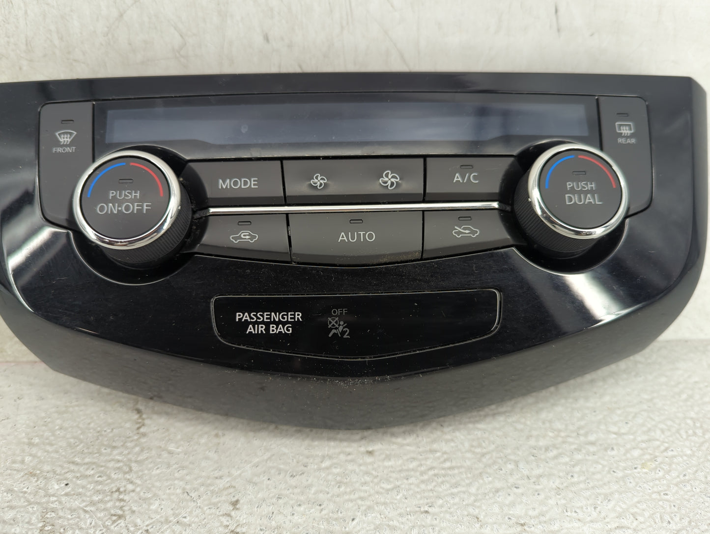 2017-2020 Nissan Rogue Climate Control Module Temperature AC/Heater Replacement P/N:27500 7FE0A Fits Fits 2017 2018 2019 202