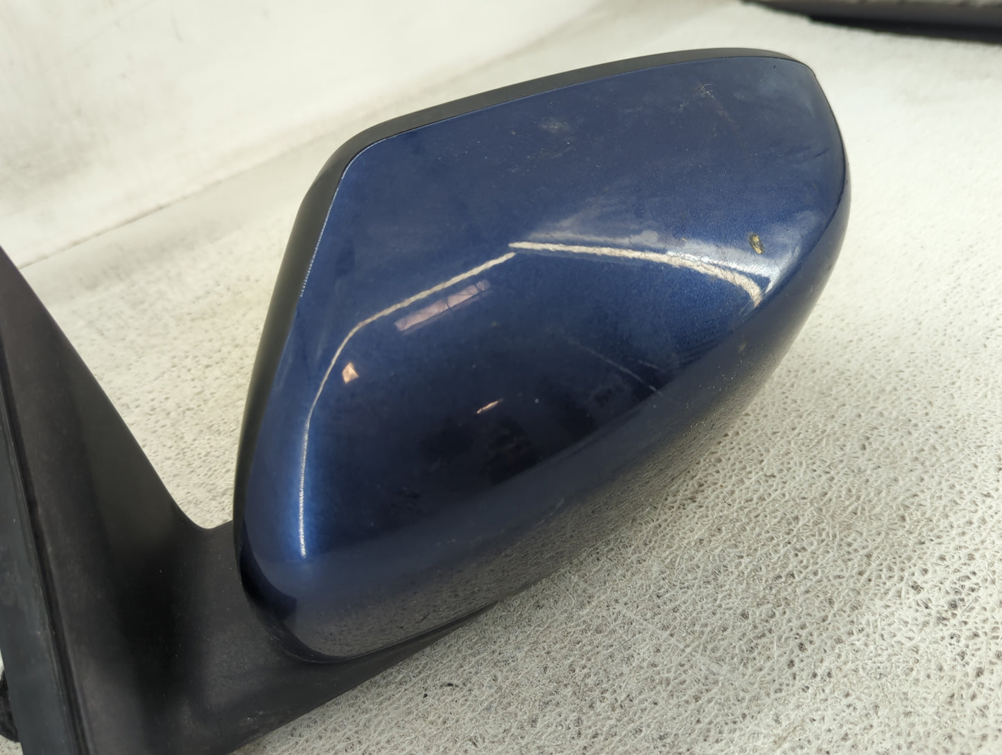 2016-2020 Nissan Rogue Driver Side View Mirror - Left Door Mirror OEM Used - Oemusedautoparts1.com
