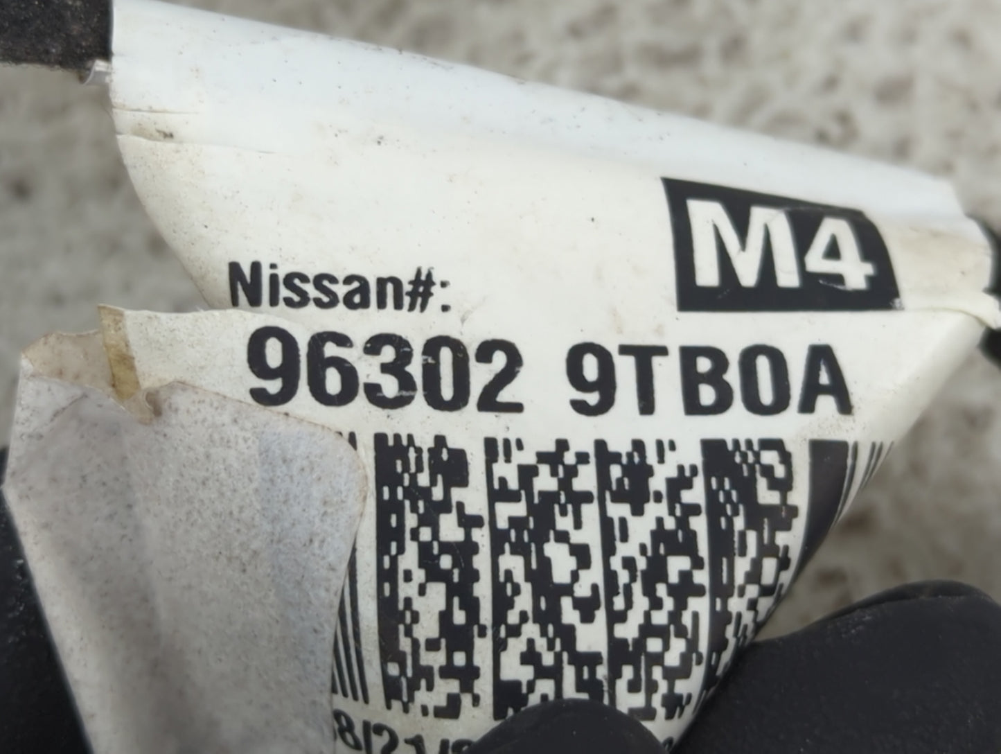 2016-2020 Nissan Rogue Driver Side View Mirror - Left Door Mirror OEM Used - Oemusedautoparts1.com