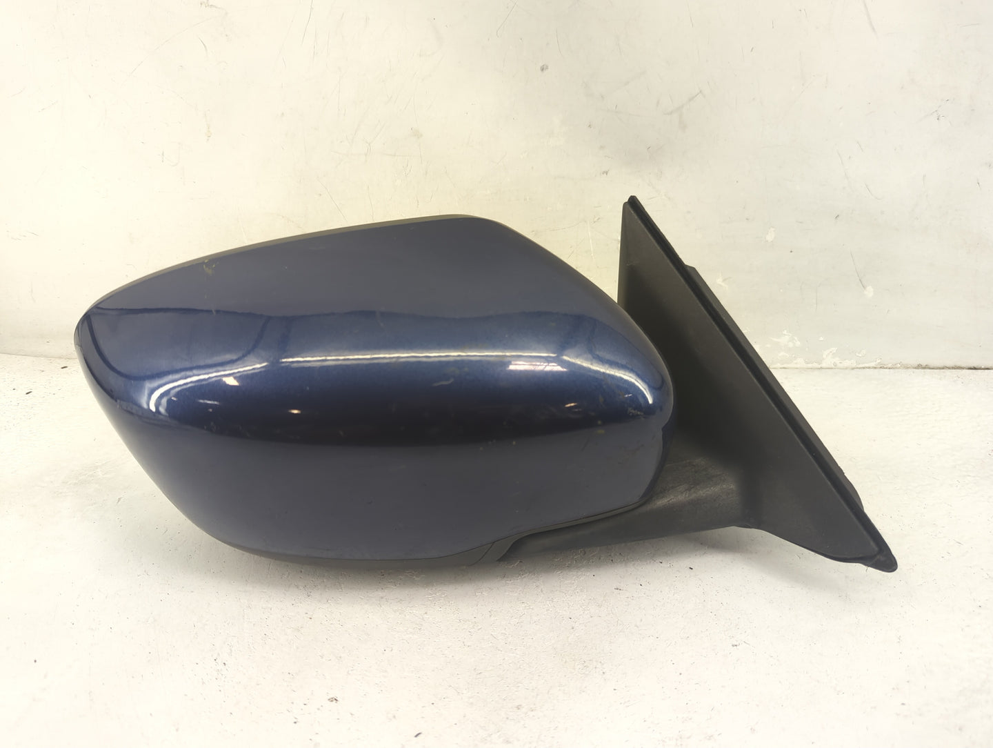 2016-2020 Nissan Rogue Passenger Side View Mirror - Right Door Mirror OEM Used - Oemusedautoparts1.com