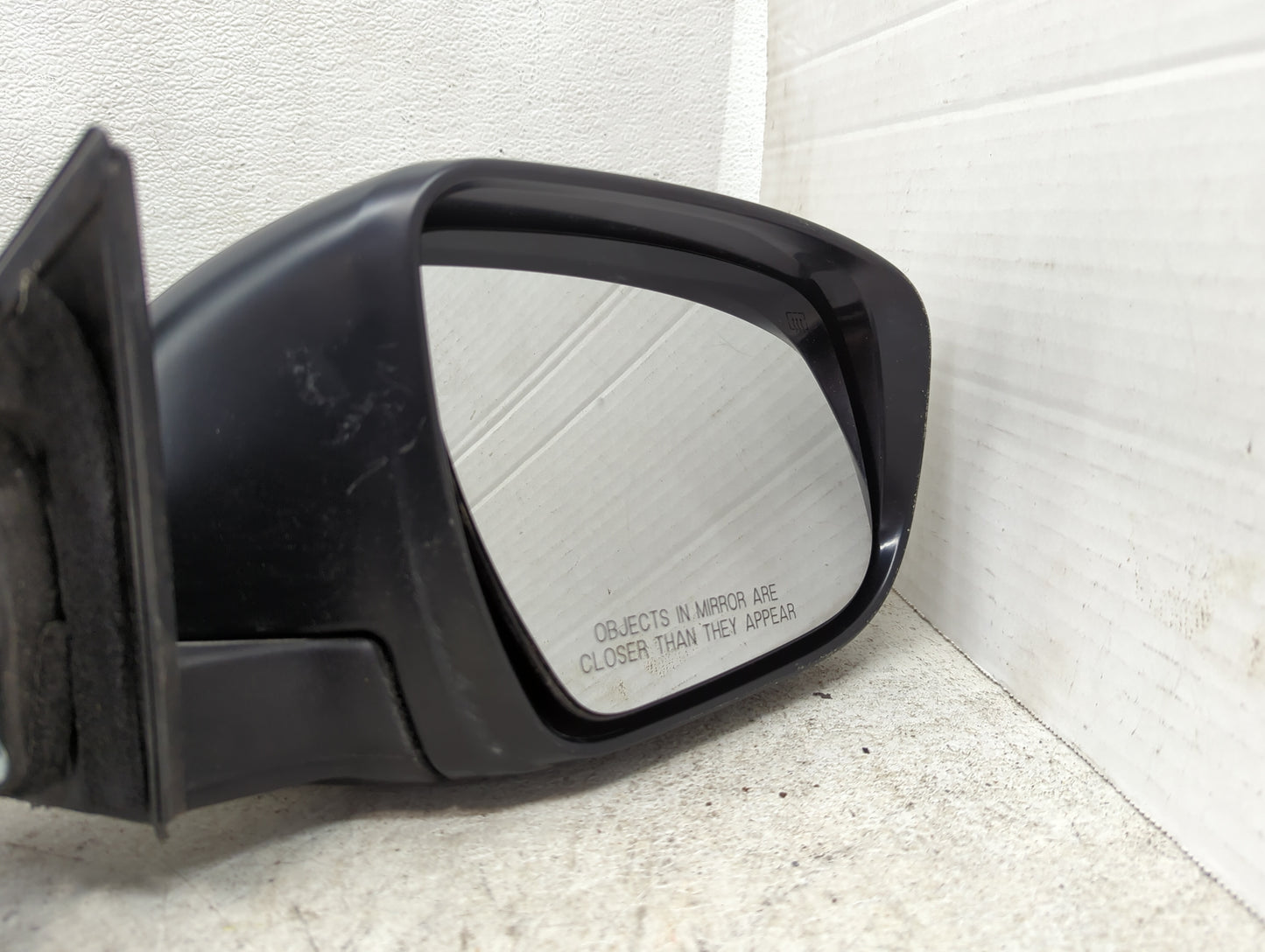 2017-2020 Nissan Rogue Passenger Side View Mirror - Right Door Mirror OEM Used - Oemusedautoparts1.com