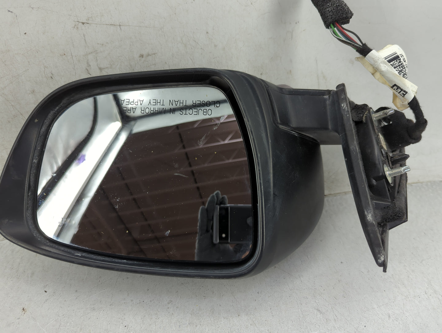 2017-2020 Nissan Rogue Passenger Side View Mirror - Right Door Mirror OEM Used - Oemusedautoparts1.com