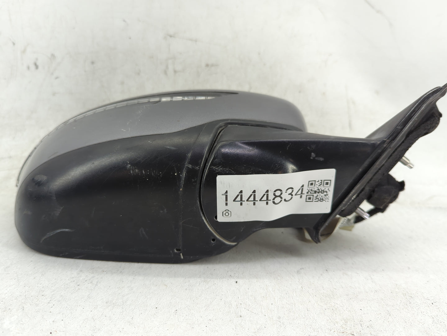 2017-2020 Nissan Rogue Passenger Side View Mirror - Right Door Mirror OEM Used - Oemusedautoparts1.com