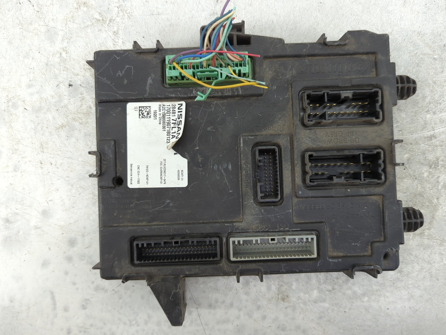 2019-2020 Nissan Rogue Body Control Module Bcm Inner Cabin Fuse Box - Oemusedautoparts1.com
