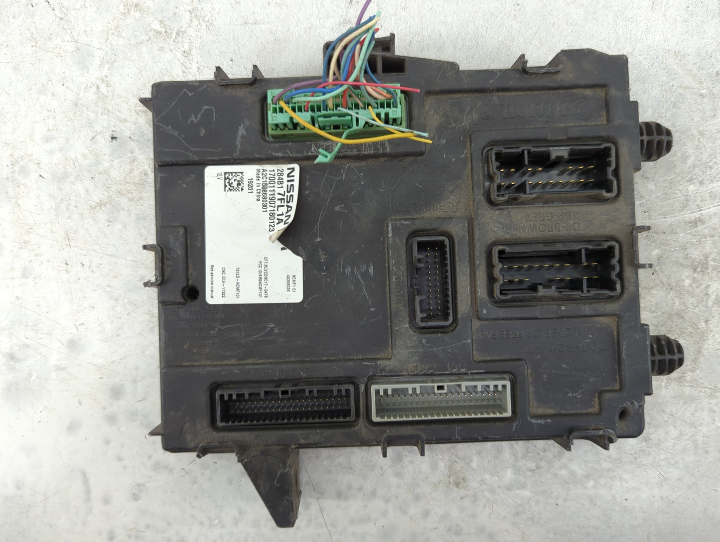 2019-2020 Nissan Rogue Body Control Module Bcm Inner Cabin Fuse Box - Oemusedautoparts1.com