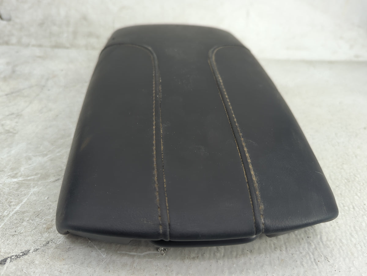 2020 Nissan Rogue Center Console Armrest Cover Lid Fits OEM Used Auto Parts - Oemusedautoparts1.com