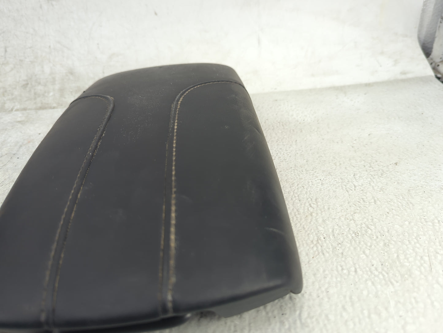 2020 Nissan Rogue Center Console Armrest Cover Lid Fits OEM Used Auto Parts - Oemusedautoparts1.com