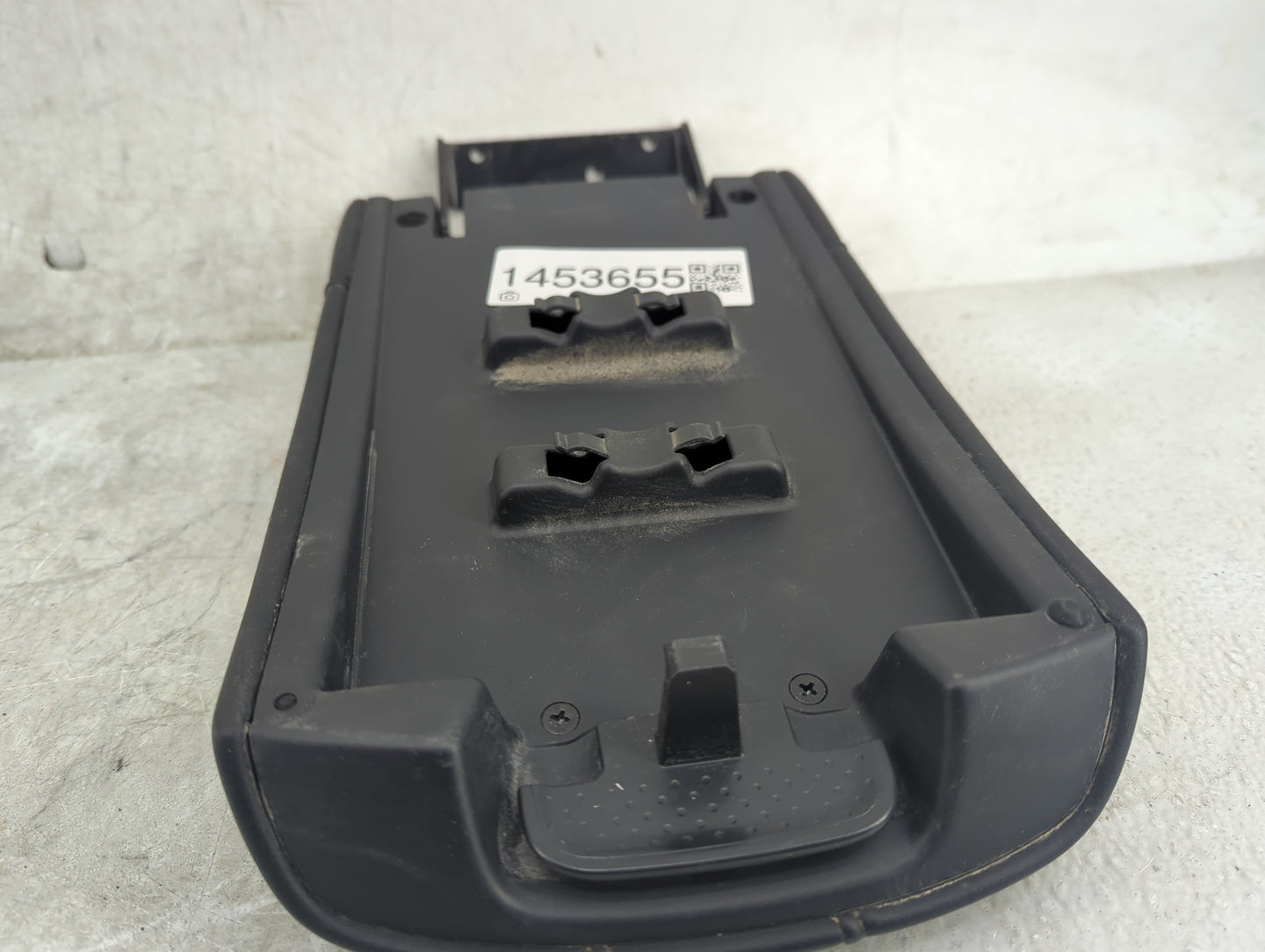 2020 Nissan Rogue Center Console Armrest Cover Lid Fits OEM Used Auto Parts - Oemusedautoparts1.com