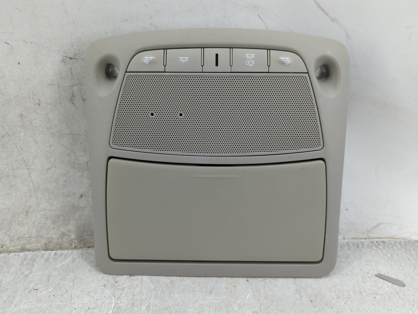 2020 Nissan Rogue Overhead Roof Console - Oemusedautoparts1.com
