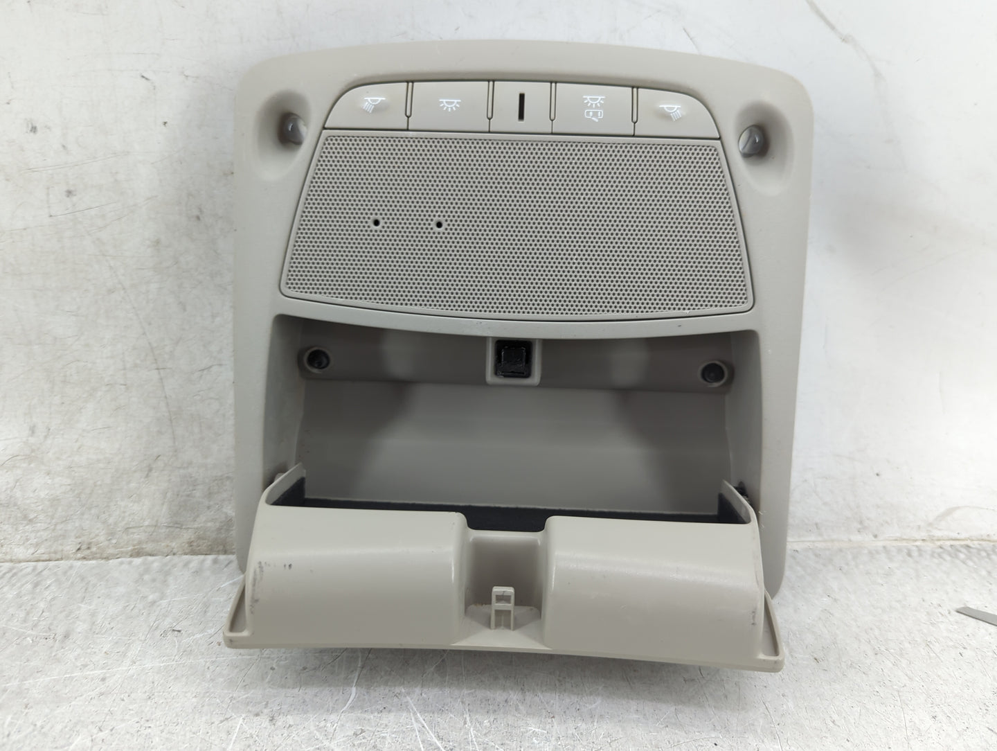 2020 Nissan Rogue Overhead Roof Console - Oemusedautoparts1.com