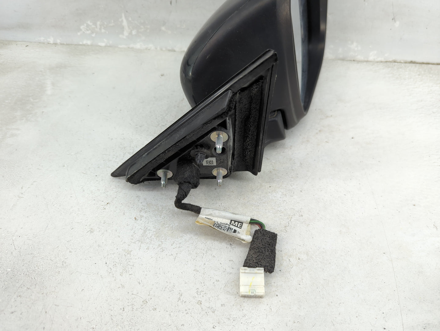2017-2020 Nissan Rogue Passenger Side View Mirror - Right Door Mirror OEM Used - Oemusedautoparts1.com