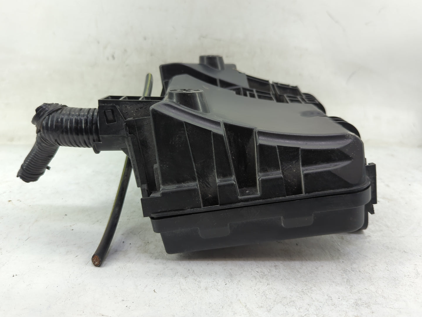 2020 Nissan Rogue Fusebox Fuse Box Panel Relay Module Fits OEM Used Auto Parts - Oemusedautoparts1.com