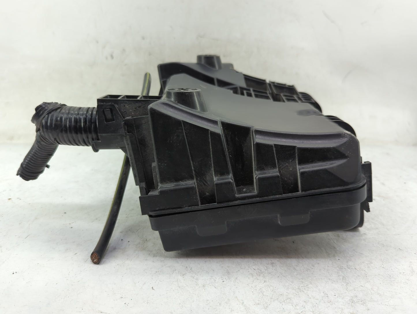 2020 Nissan Rogue Fusebox Fuse Box Panel Relay Module Fits OEM Used Auto Parts - Oemusedautoparts1.com
