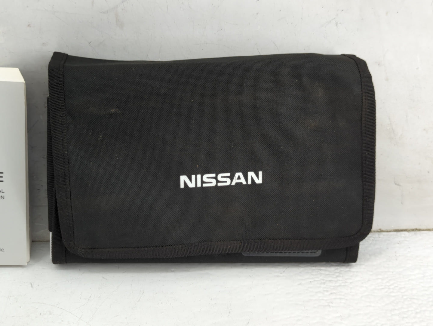 2020 Nissan Rogue Owners Manual Book Guide P/N:OM20EA 0T32U0 OEM Used Auto Parts - Oemusedautoparts1.com