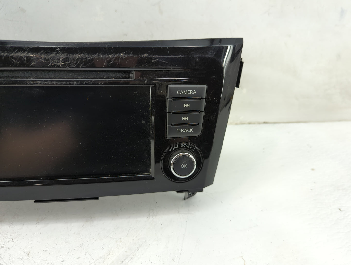 2018-2020 Nissan Rogue Radio AM FM Cd Player Receiver Replacement P/N:2591A8FM0C Fits Fits 2018 2019 2020 OEM Used Auto Part