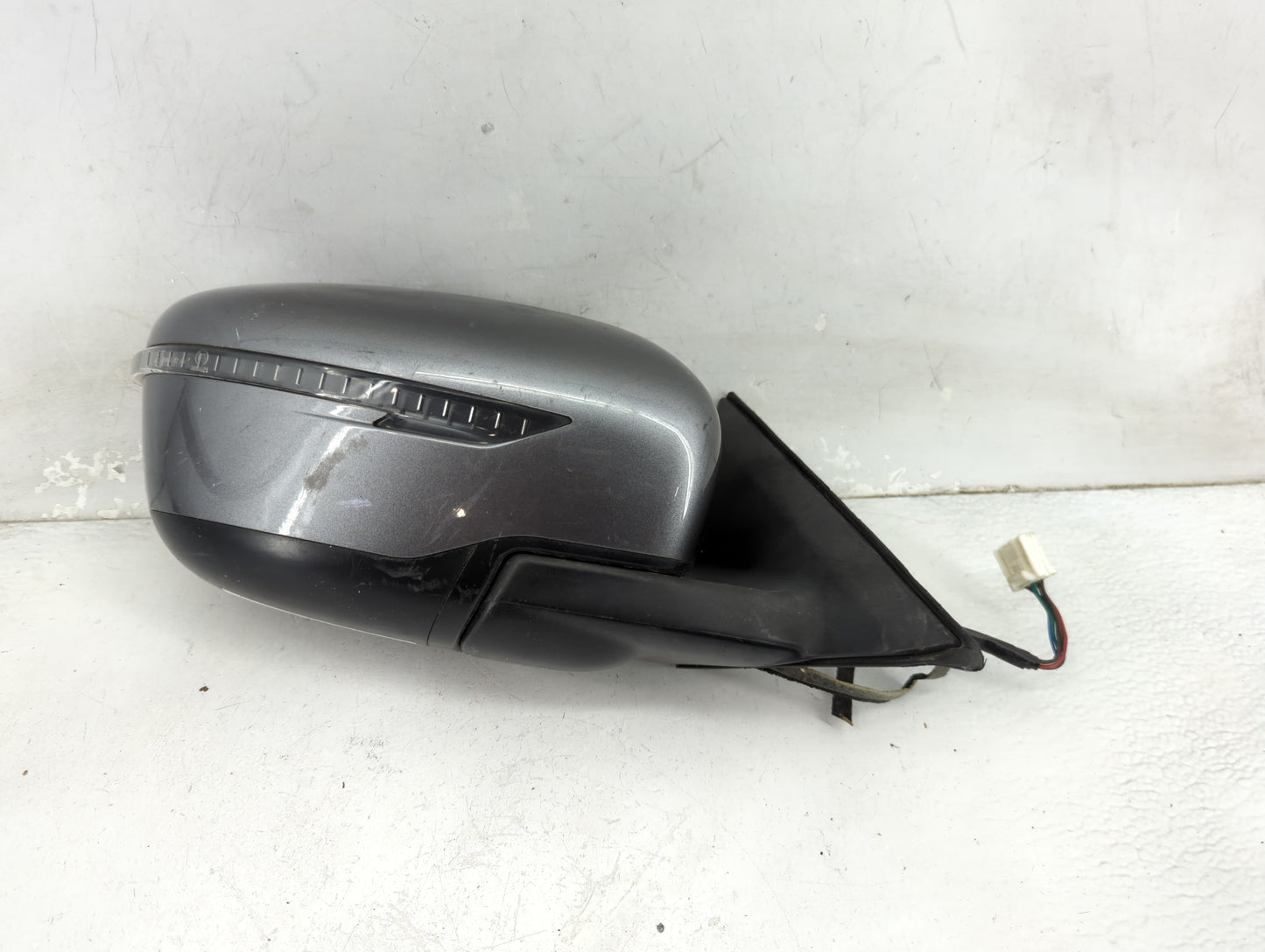 2016-2020 Nissan Rogue Passenger Side View Mirror - Right Door Mirror OEM Used - Oemusedautoparts1.com