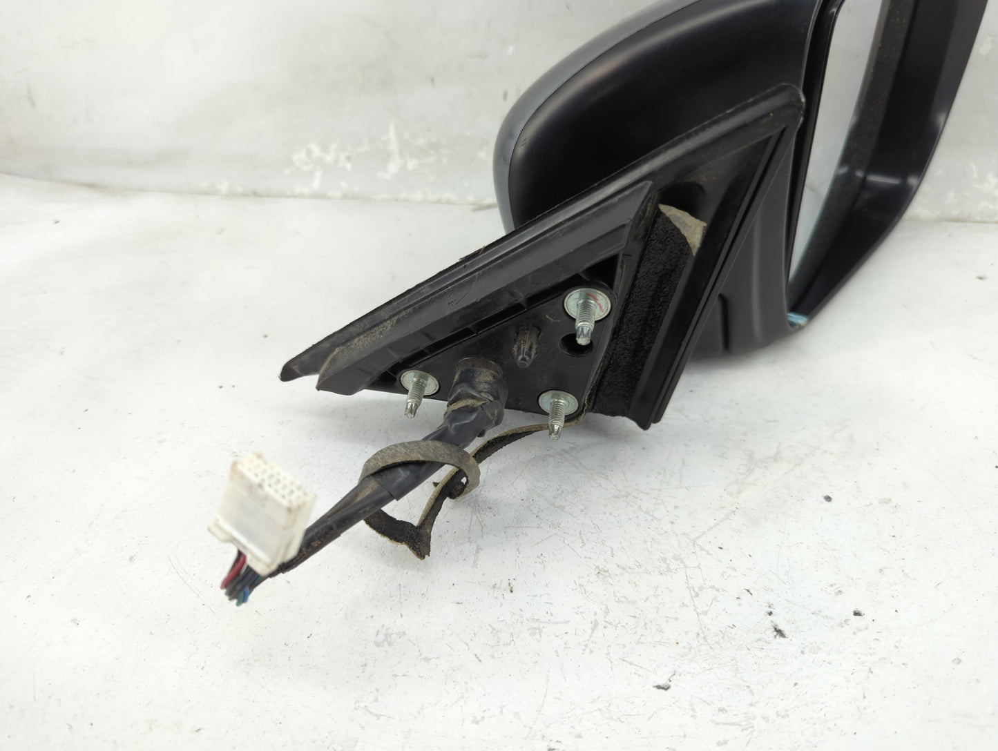 2016-2020 Nissan Rogue Passenger Side View Mirror - Right Door Mirror OEM Used - Oemusedautoparts1.com