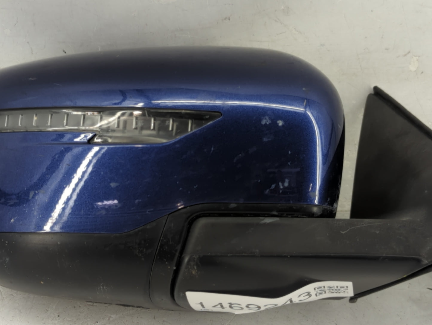 2017-2020 Nissan Rogue Passenger Side View Mirror - Right Door Mirror OEM Used - Oemusedautoparts1.com