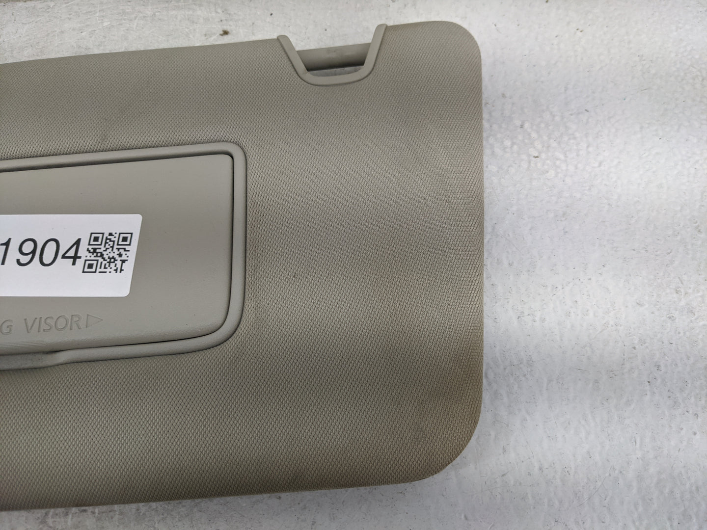 2018-2020 Nissan Rogue Sun Visor Shade Replacement Driver Left Mirror Fits Fits 2018 2019 2020 OEM Used Auto Parts - Oemused