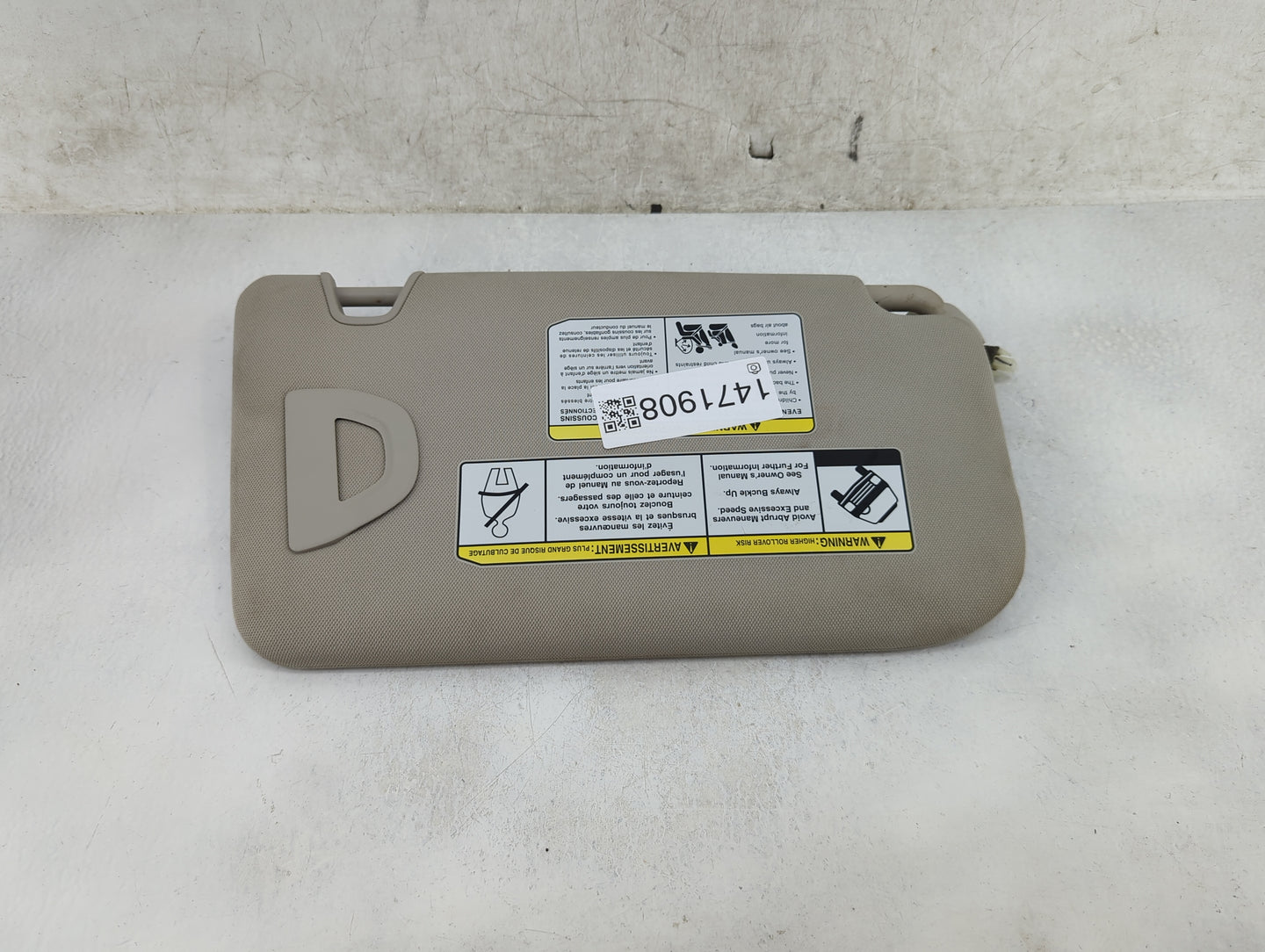 2018-2020 Nissan Rogue Sun Visor Shade Replacement Driver Left Mirror Fits Fits 2018 2019 2020 OEM Used Auto Parts - Oemused