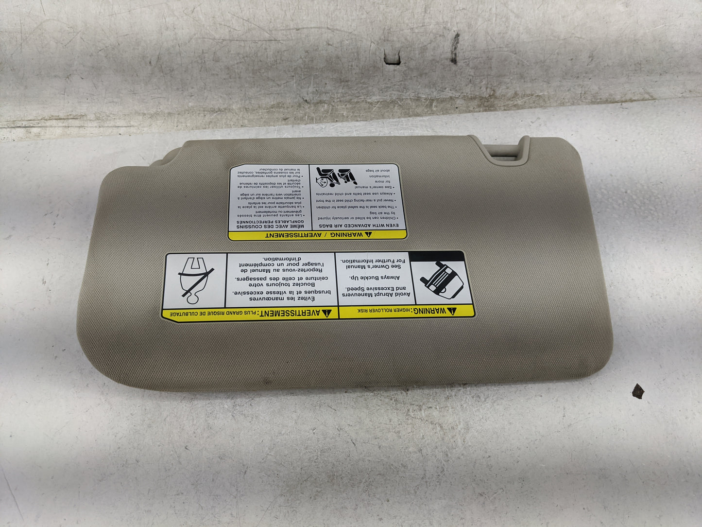 2018-2020 Nissan Rogue Sun Visor Shade Replacement Passenger Right Mirror Fits Fits 2018 2019 2020 OEM Used Auto Parts - Oem
