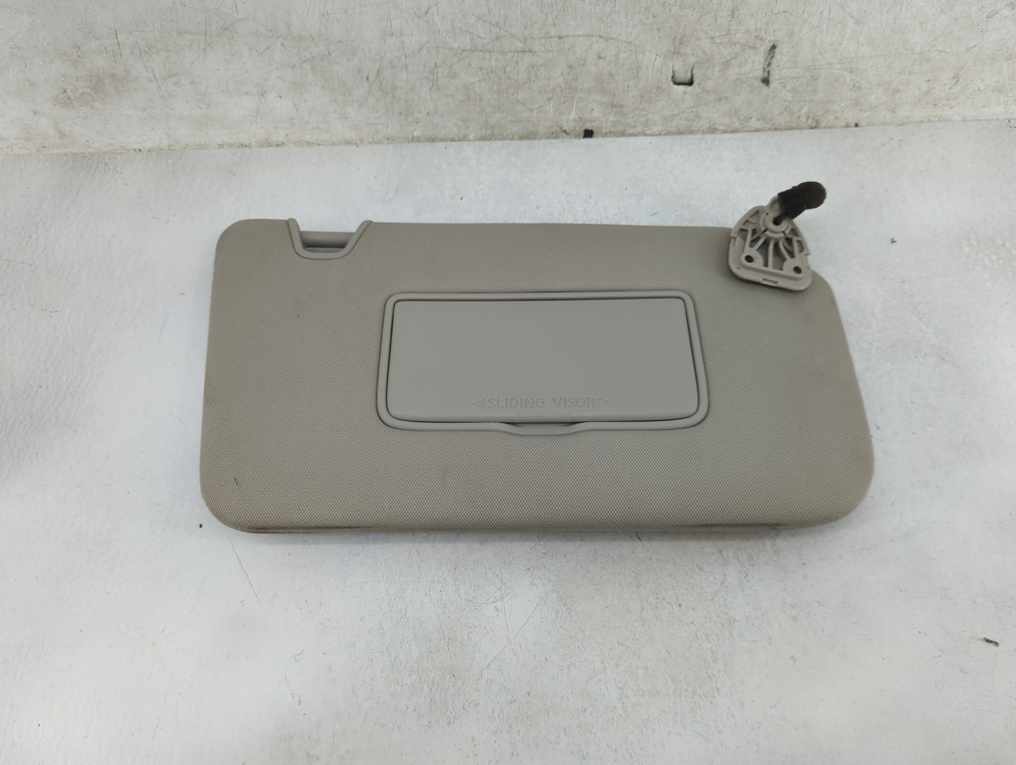 2018-2020 Nissan Rogue Sun Visor Shade Replacement Passenger Right Mirror Fits Fits 2018 2019 2020 OEM Used Auto Parts - Oem