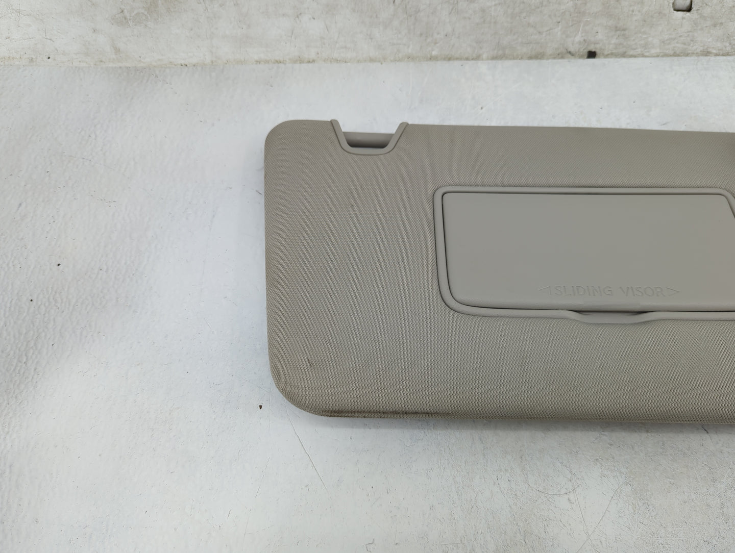 2018-2020 Nissan Rogue Sun Visor Shade Replacement Passenger Right Mirror Fits Fits 2018 2019 2020 OEM Used Auto Parts - Oem
