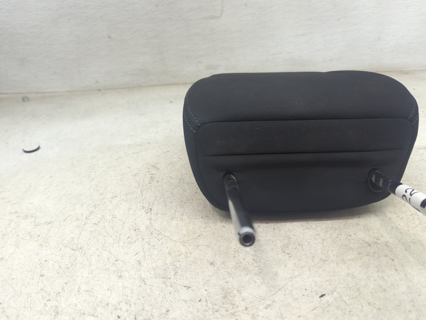2020 Nissan Rogue Headrest Head Rest Front Driver Seat Black 1472268 - Oemusedautoparts1.com