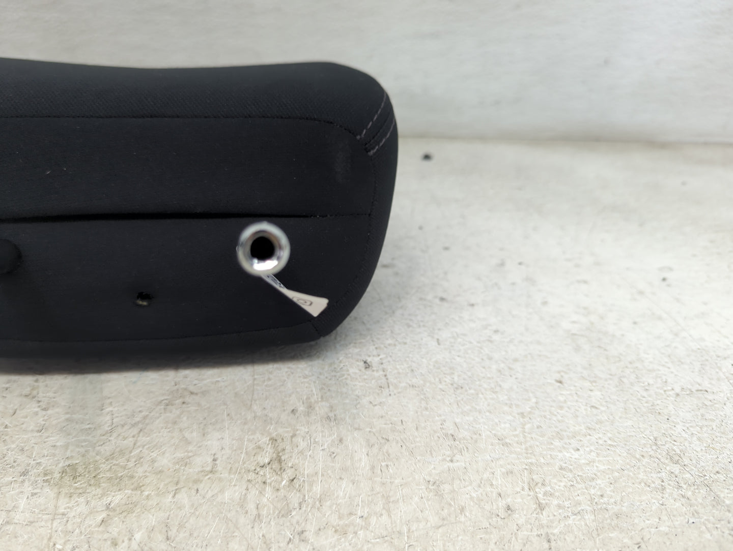 2020 Nissan Rogue Headrest Head Rest Front Passenger Seat Black 1472636 - Oemusedautoparts1.com